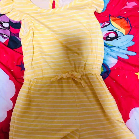 Dresses - Picture 6 of 6